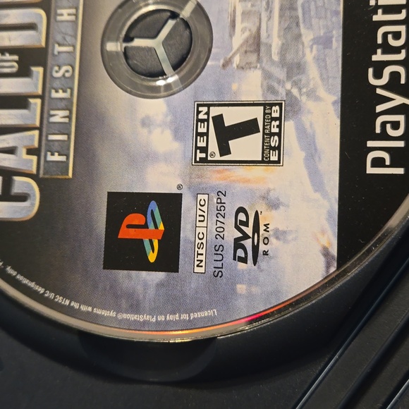 CALL OF DUTY FINAL HOUR PLAYSTATION 2 GAME 2004 - Picture 2 of 8
